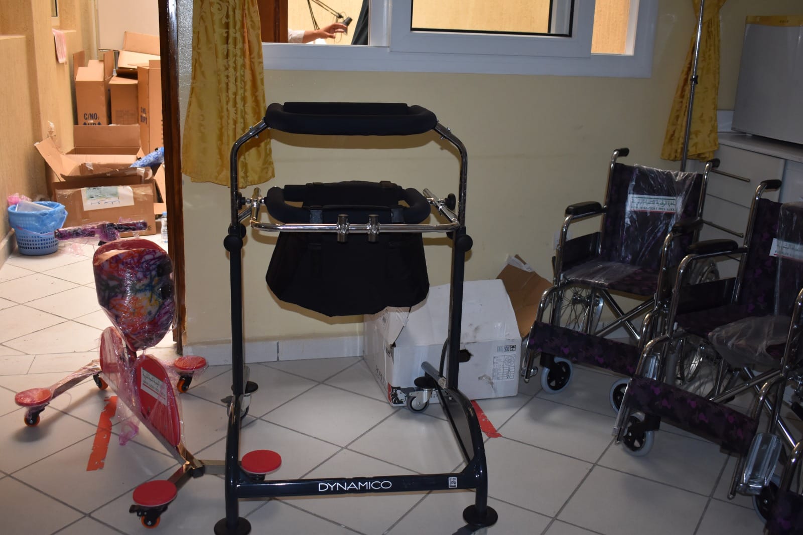 Aides et soutien aux établissements de santé, aux associations et aux malades